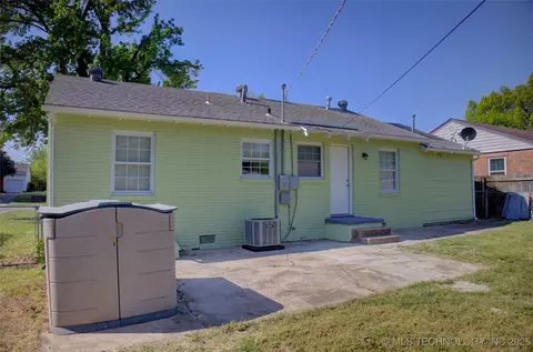 2717 E 3rd St, Tulsa, OK 74104 photo 17