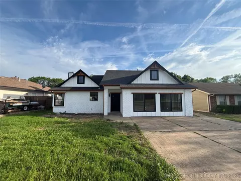 13802 E 19th Pl, Tulsa, OK 74108 photo 1