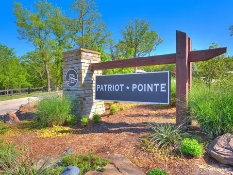 228 Patriot Pointe, Eufaula, OK 74432