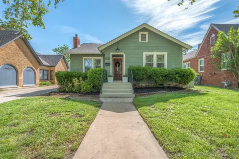 1527 S Florence Pl, Tulsa, OK 74104