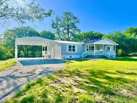 601 N Thomas, Francis, OK 74844