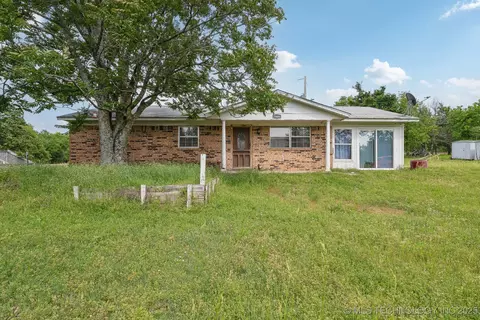 25684 S 110th St E, Porum, OK 74455