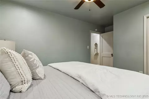1131 E 36th St, Tulsa, OK 74105 photo 17