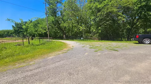 414125 E 1170 Rd, Eufaula, OK 74432 photo 2