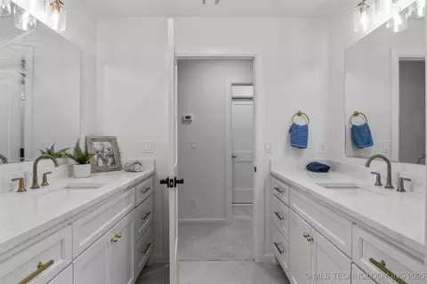 31560 E Two Socks Dr, Broken Arrow, OK 74014 photo 23
