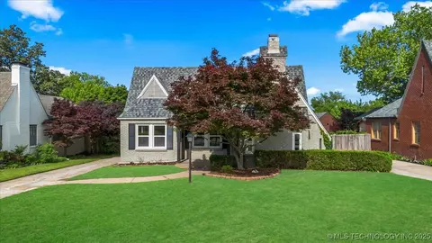 1732 S Florence Ave, Tulsa, OK 74104