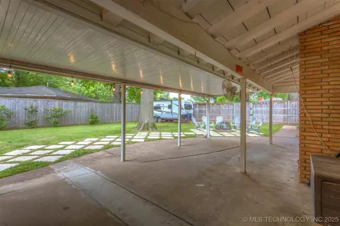 1706 E 59th Pl, Tulsa, OK 74105 photo 38
