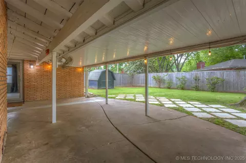 1706 E 59th Pl, Tulsa, OK 74105 photo 41