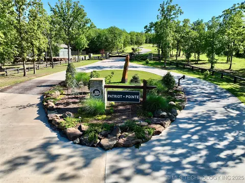 238 Patriot Pointe, Eufaula, OK 74432