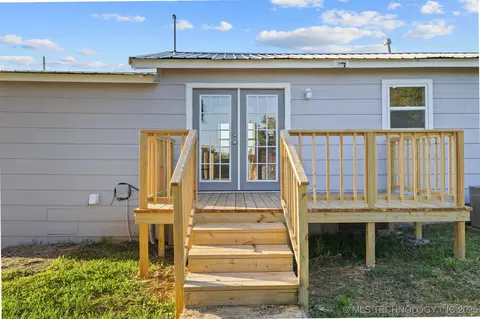 421 E Broadway, Byng, OK 74820 photo 31