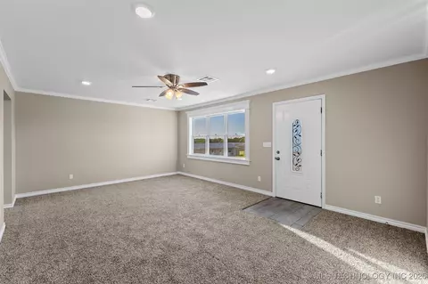 421 E Broadway, Byng, OK 74820 photo 5