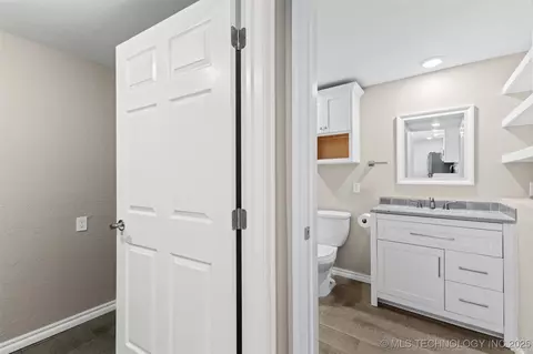 421 E Broadway, Byng, OK 74820 photo 14
