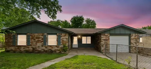 120 Quail Dr, Pryor, OK 74361