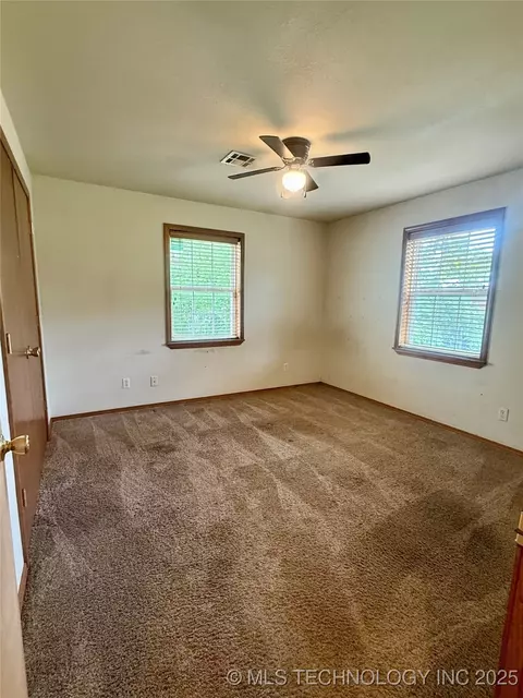 616 SW 1st St, Checotah, OK 74426 photo 15