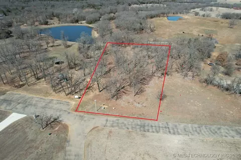 50459 N Lakeview St, Pawnee, OK 74058