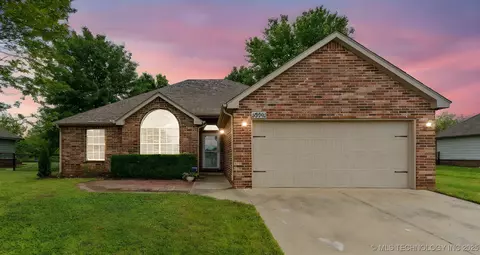 29901 E 137th Pl, Coweta, OK 74429