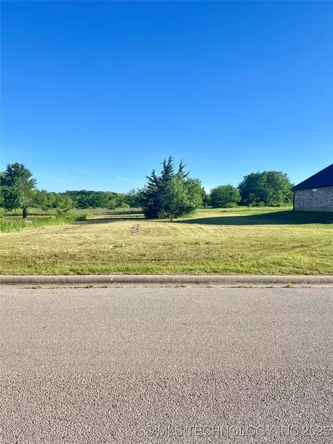 4110 Meadowlark Rd, Ardmore, OK 73401