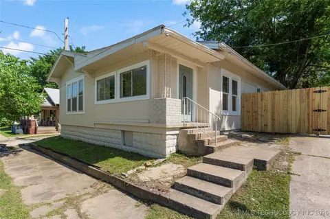 2212 E Haskell St, Tulsa, OK 74110 photo 1
