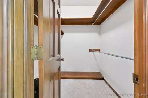 3805 E 64th Pl, Tulsa, OK 74136 photo 34