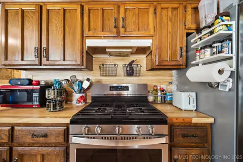 2504 El Paso St, Broken Arrow, OK 74014 photo 8