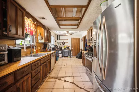 2504 El Paso St, Broken Arrow, OK 74014 photo 7