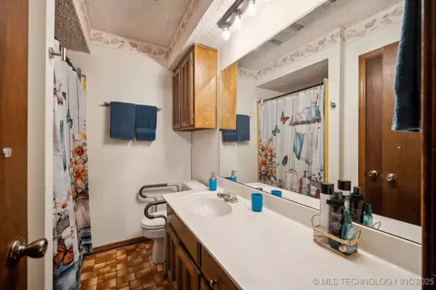 2504 El Paso St, Broken Arrow, OK 74014 photo 14