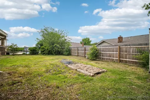 2504 El Paso St, Broken Arrow, OK 74014 photo 23