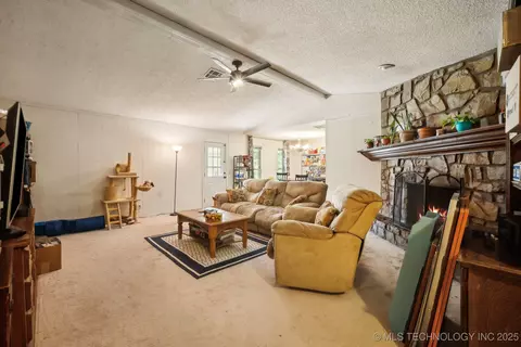 2504 El Paso St, Broken Arrow, OK 74014 photo 4