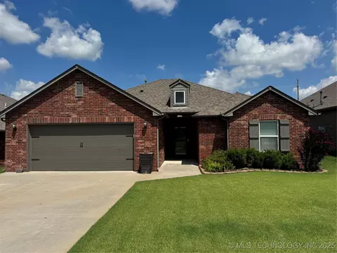 26815 E 142nd St S, Coweta, OK 74429
