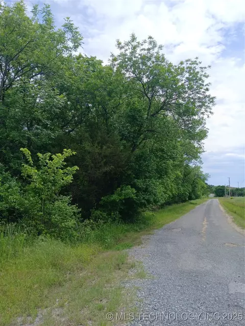 Howell Street, Mcalester, OK 74522