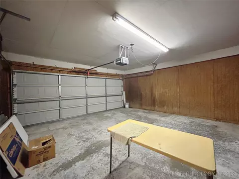 502 W Elm St, Henryetta, OK 74437 photo 20