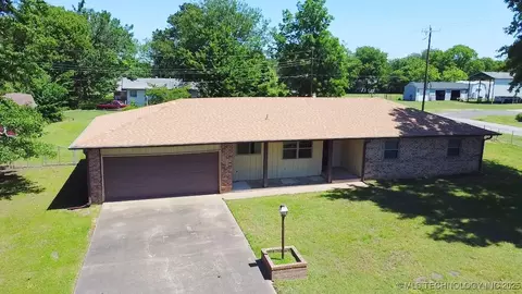502 W Elm St, Henryetta, OK 74437 photo 26