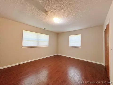 502 W Elm St, Henryetta, OK 74437 photo 15