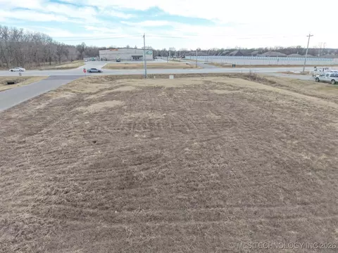 Castle Street, Skiatook, OK 74070