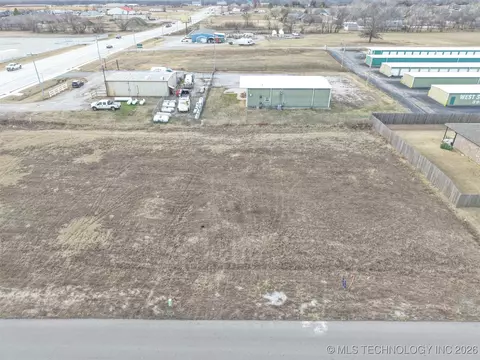 Castle Street, Skiatook, OK 74070