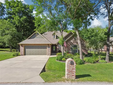 26233 E 114th Pl, Coweta, OK 74429