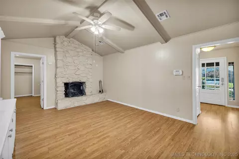 9429 E 36th St, Tulsa, OK 74145 photo 13