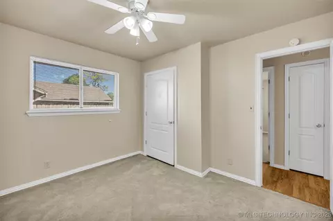 9429 E 36th St, Tulsa, OK 74145 photo 24