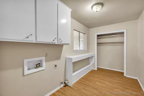 9429 E 36th St, Tulsa, OK 74145 photo 14