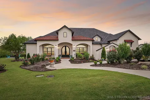 30907 E 68th St S, Broken Arrow, OK 74014 photo 1