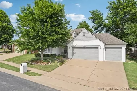 3305 N Gum Pl, Broken Arrow, OK 74012
