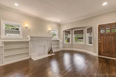 2305 E 13th St, Tulsa, OK 74104 photo 9