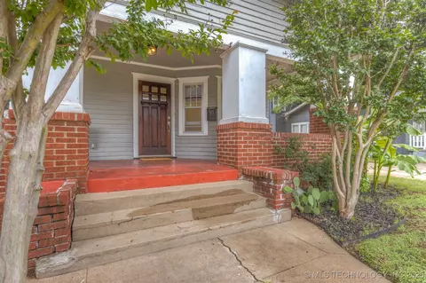 2305 E 13th St, Tulsa, OK 74104 photo 2