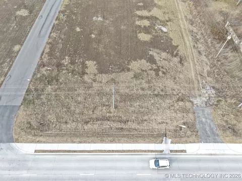 1 Phillips St, Skiatook, OK 74070