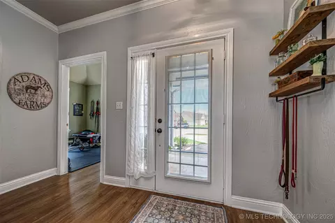 2827 Abbey, Ada, OK 74820 photo 4