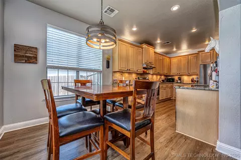 2827 Abbey, Ada, OK 74820 photo 13