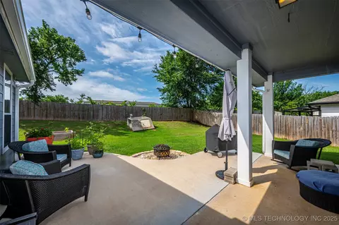 2827 Abbey, Ada, OK 74820 photo 27