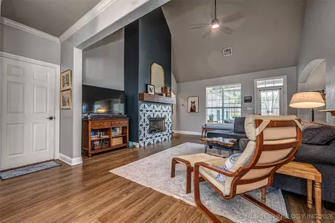 2827 Abbey, Ada, OK 74820 photo 6