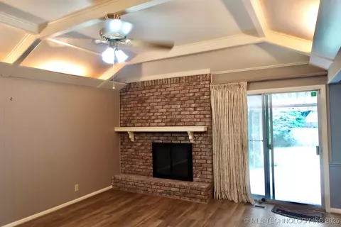 7110 E 69th St, Tulsa, OK 74133 photo 4