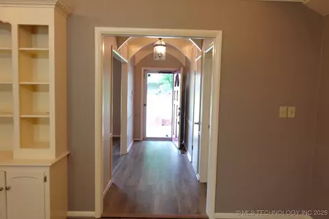 7110 E 69th St, Tulsa, OK 74133 photo 8